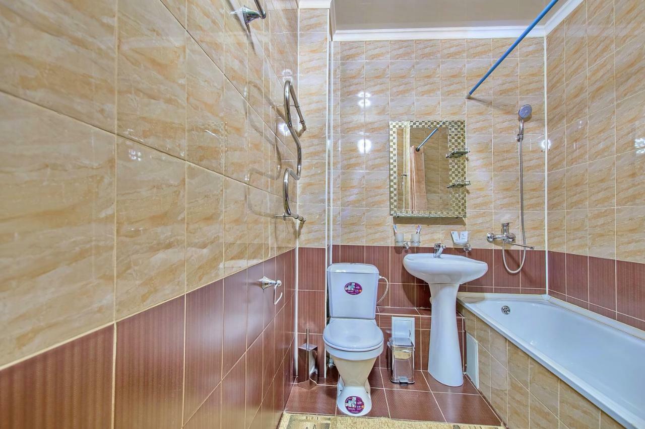 אלמטי Cozy Apartment On Rozybakiev 145. Atakent מראה חיצוני תמונה